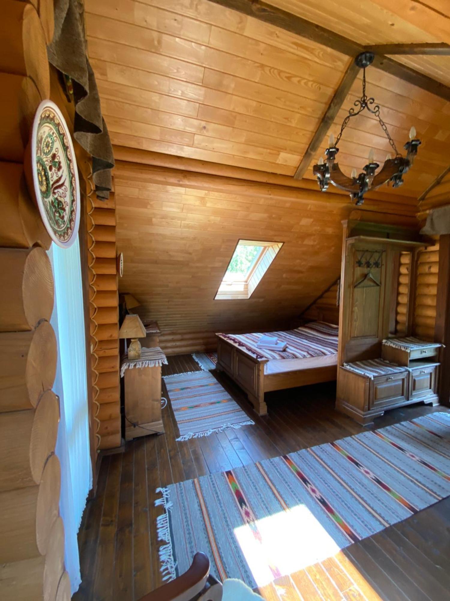 Relaxation In Guta Гута Покращене Шале Luaran gambar