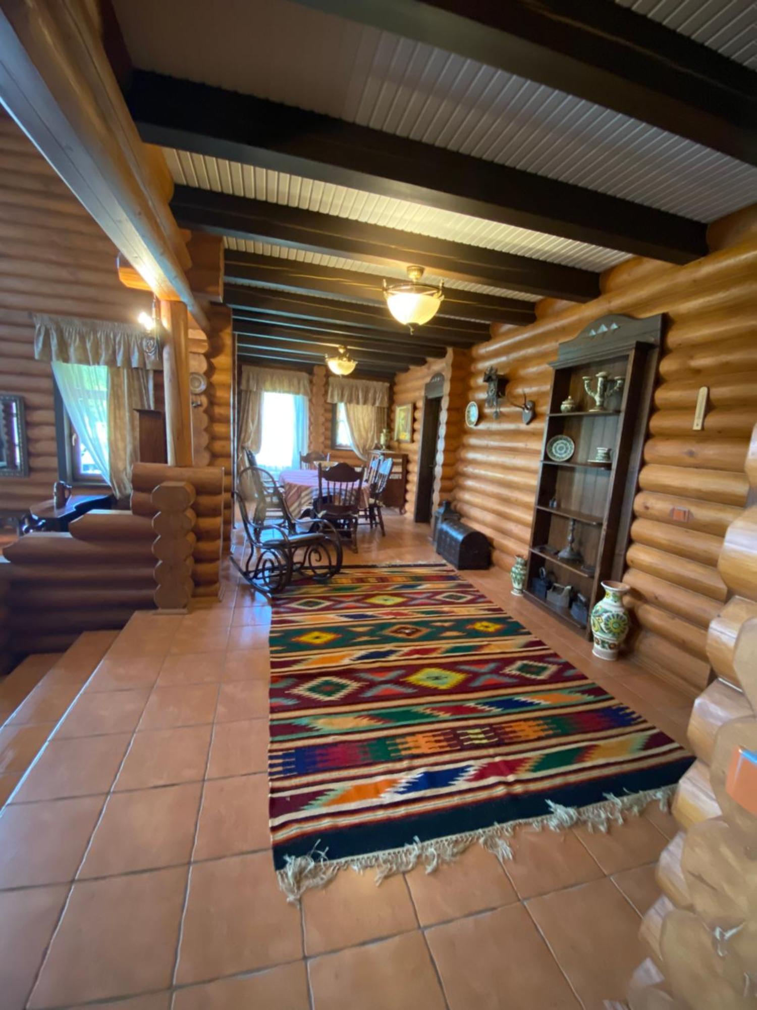 Relaxation In Guta Гута Покращене Шале Luaran gambar