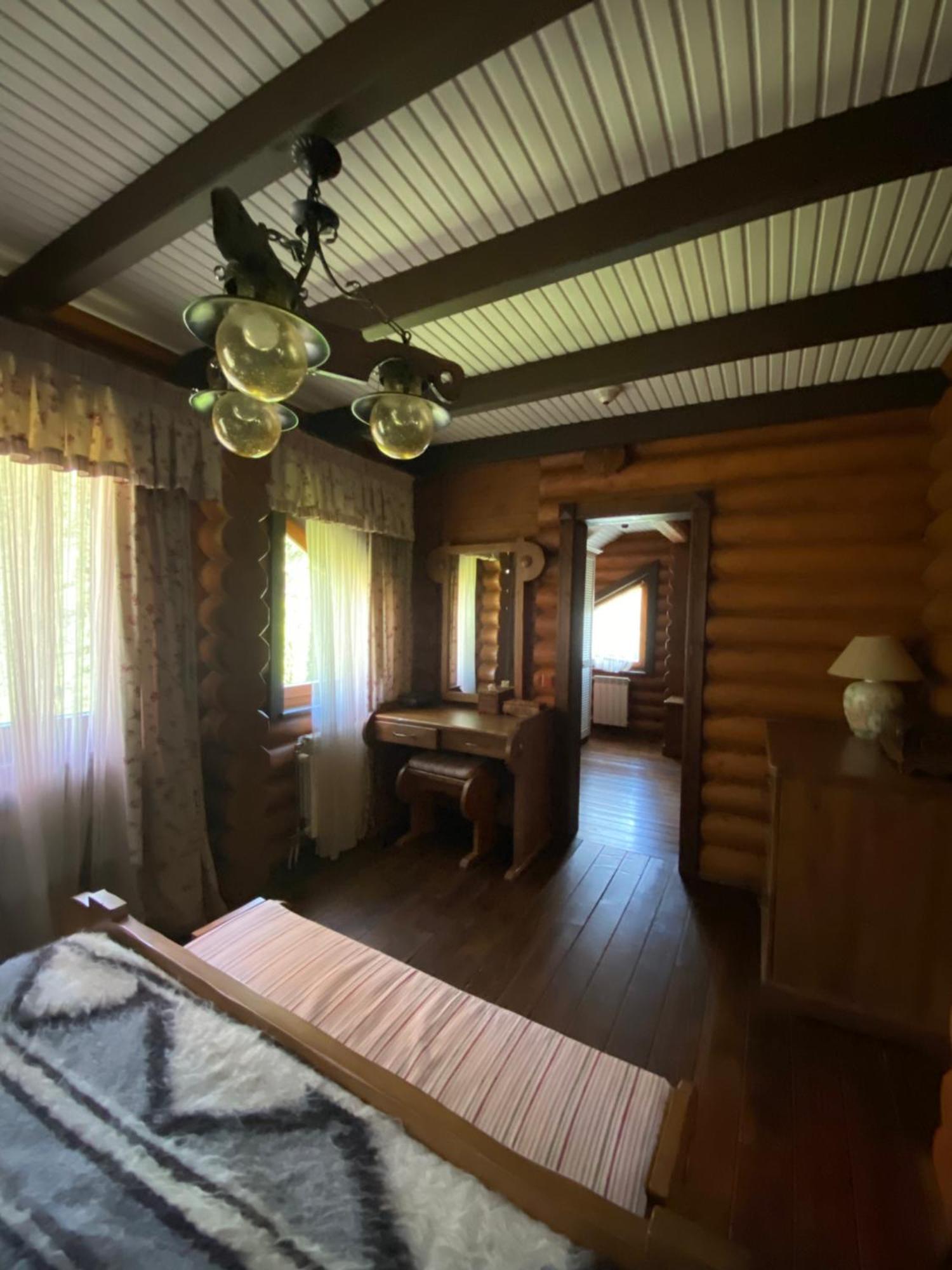 Relaxation In Guta Гута Покращене Шале Luaran gambar